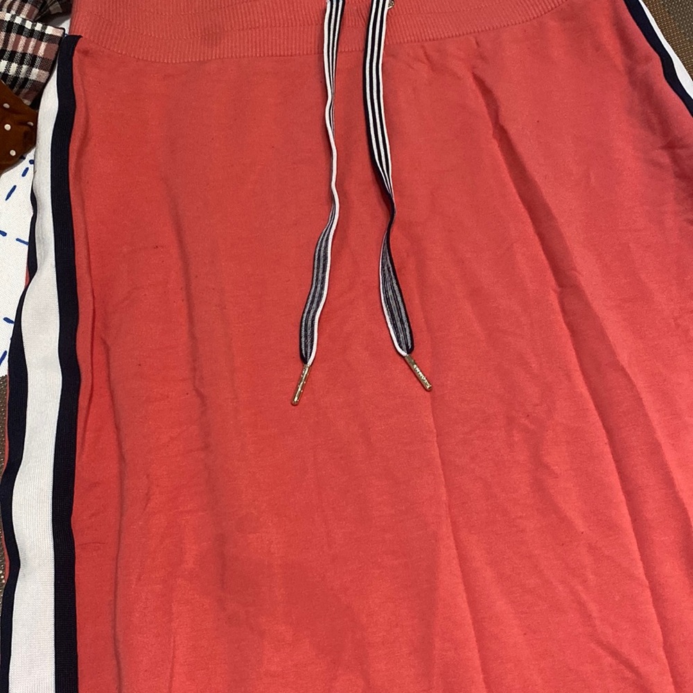 6 fashionable clothes all yours